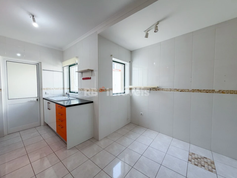 Moradia T3 para Venda em Vila Nova da Barquinha Foto 11