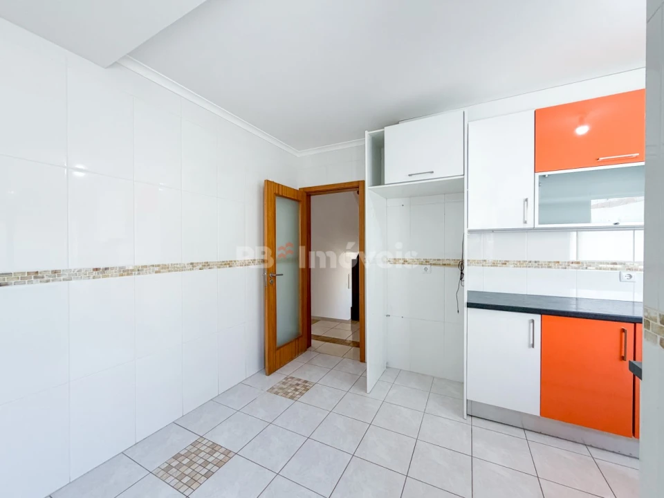 Moradia T3 para Venda em Vila Nova da Barquinha Foto 13