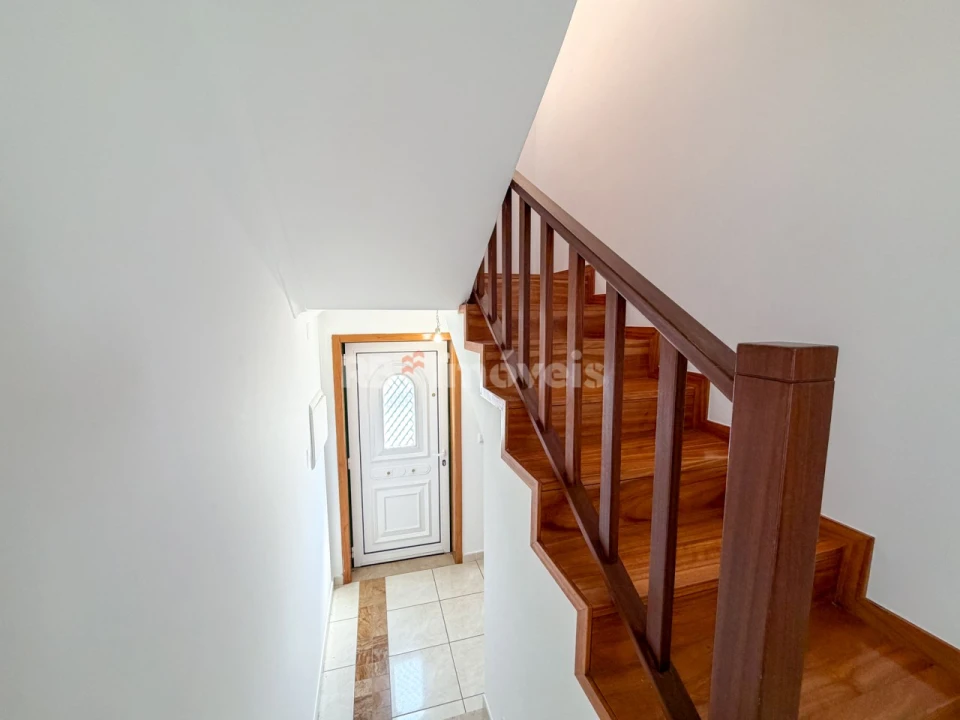 Moradia T3 para Venda em Vila Nova da Barquinha Foto 18