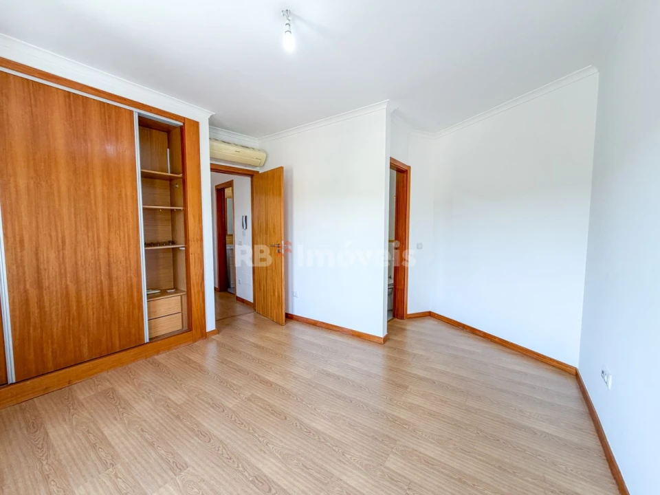 Moradia T3 para Venda em Vila Nova da Barquinha Foto 22