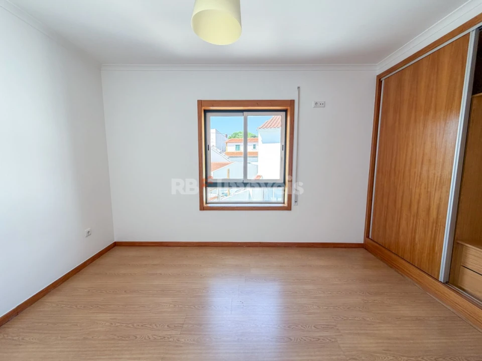 Moradia T3 para Venda em Vila Nova da Barquinha Foto 32