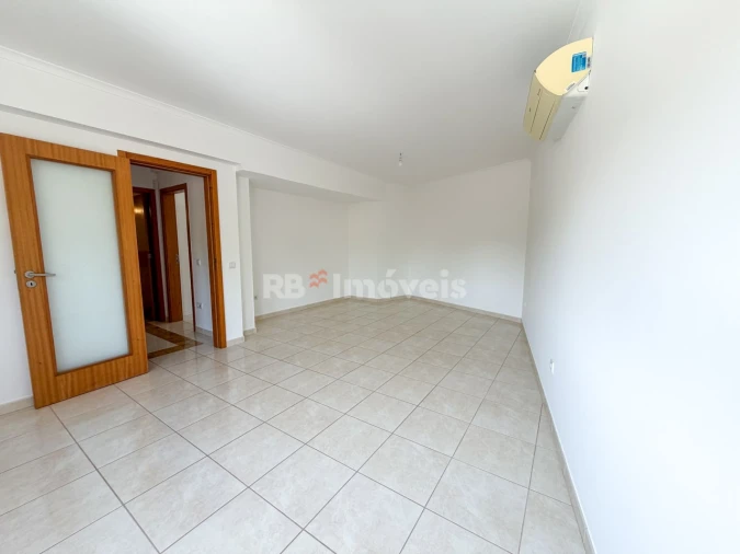 Moradia T3 para Venda em Vila Nova da Barquinha Foto 6