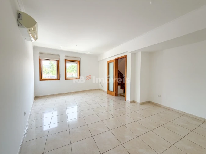 Moradia T3 para Venda em Vila Nova da Barquinha Foto 5