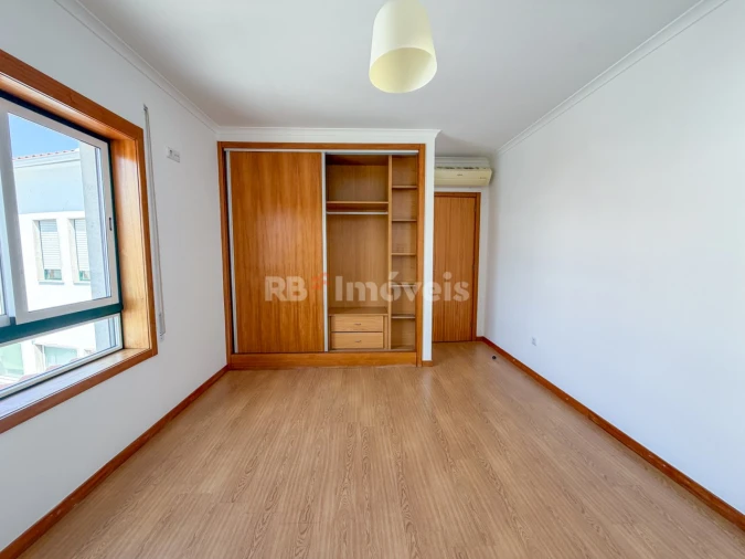Moradia T3 para Venda em Vila Nova da Barquinha Foto 31
