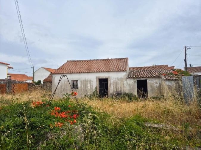Moradia T2 para Venda em Santa Maria, São Pedro e Sobral da Lagoa Foto 5