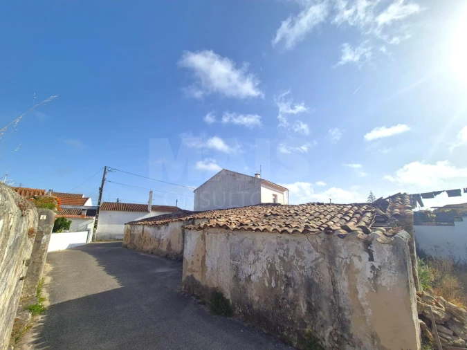 Moradia T2 para Venda em Santa Maria, São Pedro e Sobral da Lagoa Foto 6
