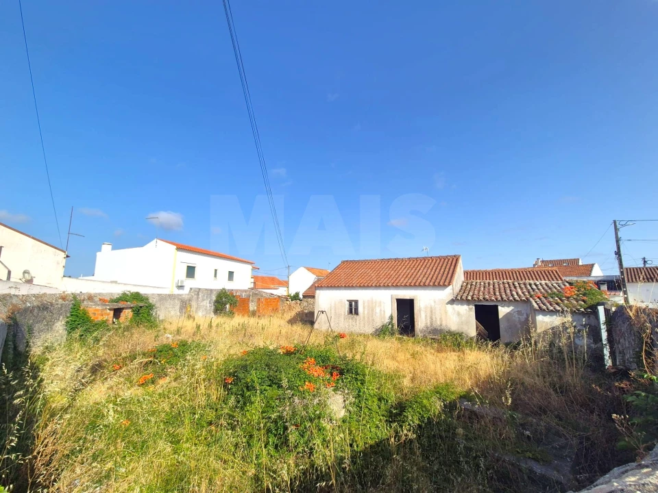 Moradia T2 para Venda em Santa Maria, São Pedro e Sobral da Lagoa Foto 1