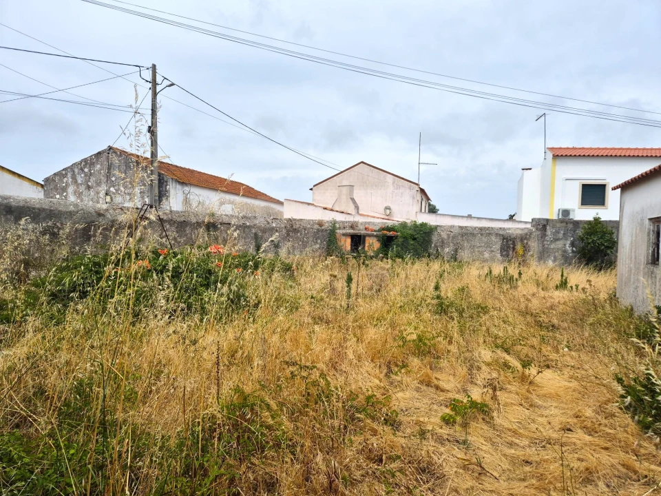Moradia T2 para Venda em Santa Maria, São Pedro e Sobral da Lagoa Foto 4