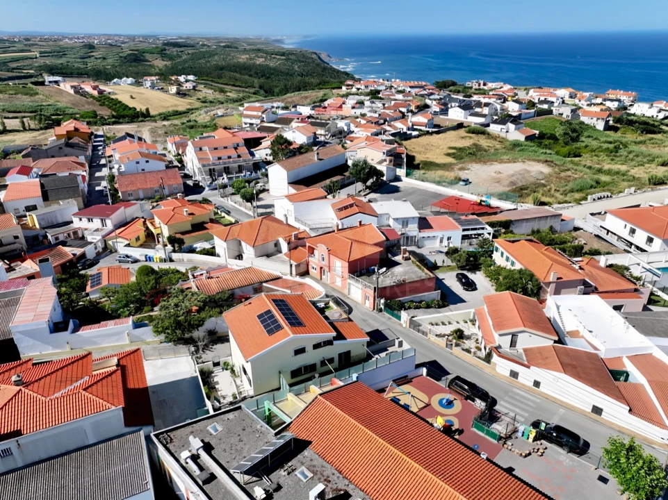 Apartamento T2 para Venda em Lourinhã e Atalaia Foto 2