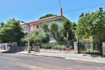 Moradia T7 para Venda em Belém