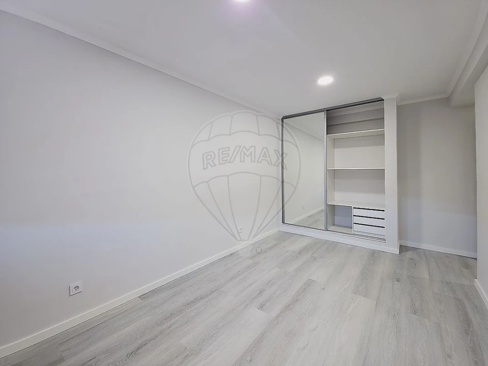 Apartamento T4 para Venda em Amora Foto 21