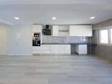 Apartamento T4 para Venda em Amora
