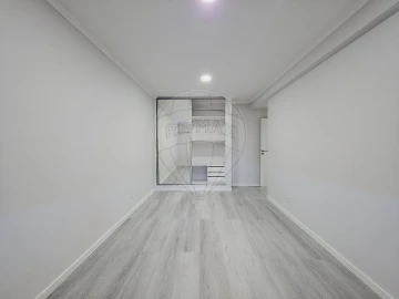Apartamento T4 para Venda em Amora