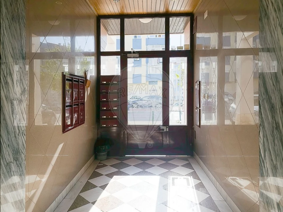 Apartamento T4 para Venda em Amora Foto 31