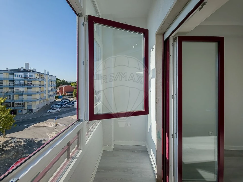 Apartamento T4 para Venda em Amora Foto 24