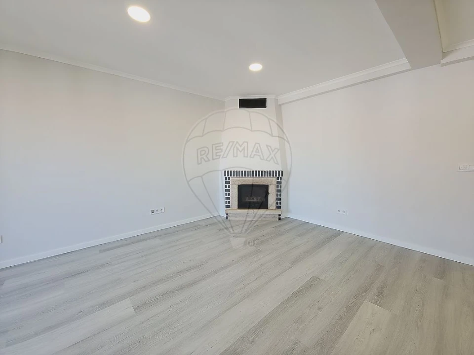 Apartamento T4 para Venda em Amora Foto 26
