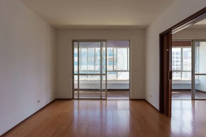 Apartamento T4 para Arrendamento em Oeiras e São Julião da Barra, Paço de Arcos e Caxias