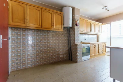 Apartamento T4 para Arrendamento em Oeiras e São Julião da Barra, Paço de Arcos e Caxias