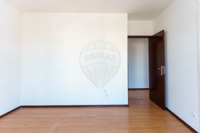 Apartamento T4 para Arrendamento em Oeiras e São Julião da Barra, Paço de Arcos e Caxias