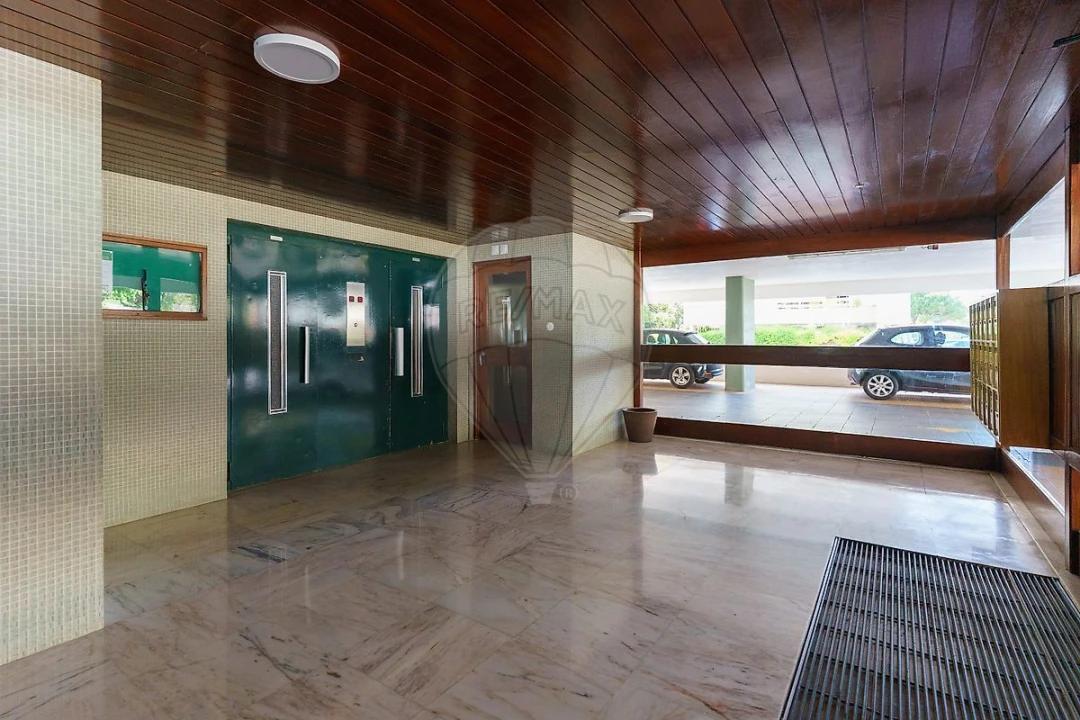 Apartamento T4 para Arrendamento em Oeiras e São Julião da Barra, Paço de Arcos e Caxias Foto 48