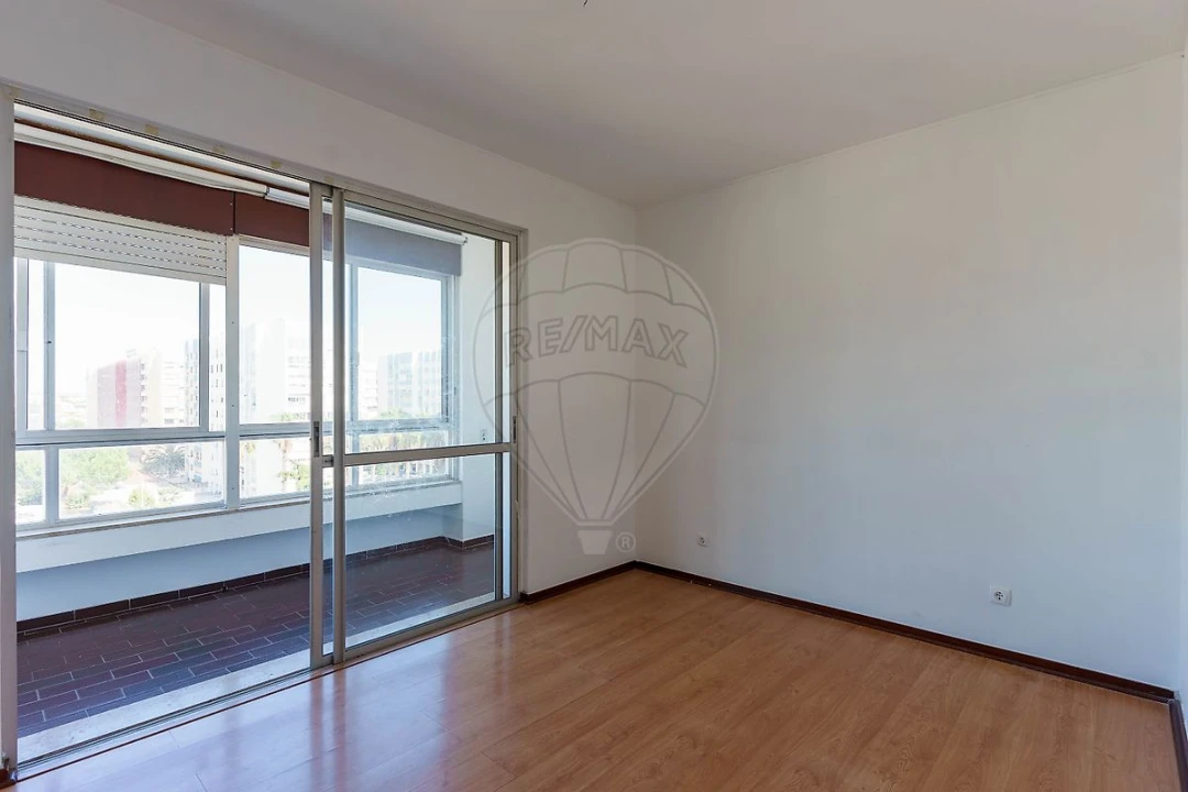 Apartamento T4 para Arrendamento em Oeiras e São Julião da Barra, Paço de Arcos e Caxias Foto 29