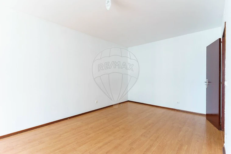 Apartamento T4 para Arrendamento em Oeiras e São Julião da Barra, Paço de Arcos e Caxias Foto 10