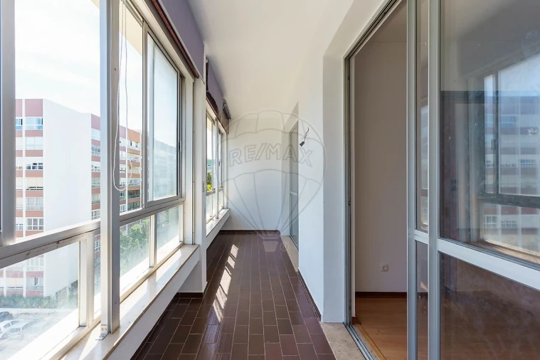 Apartamento T4 para Arrendamento em Oeiras e São Julião da Barra, Paço de Arcos e Caxias Foto 9