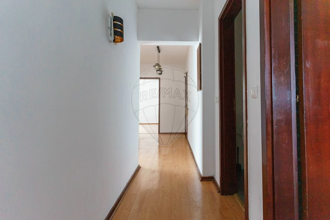 Apartamento T4 para Arrendamento em Oeiras e São Julião da Barra, Paço de Arcos e Caxias Foto 19