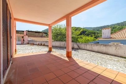 Moradia T4 para Venda em Santa Maria e São Miguel, São Martinho, São Pedro Penaferrim