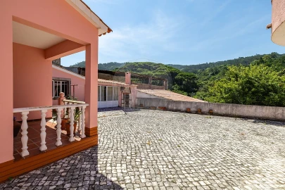 Moradia T4 para Venda em Santa Maria e São Miguel, São Martinho, São Pedro Penaferrim