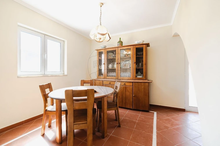 Moradia T4 para Venda em Santa Maria e São Miguel, São Martinho, São Pedro Penaferrim Foto 8