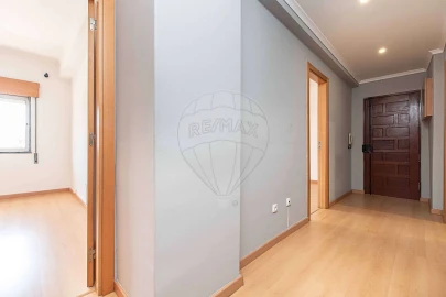 Apartamento T2 para Venda em Castanheira do Ribatejo e Cachoeiras