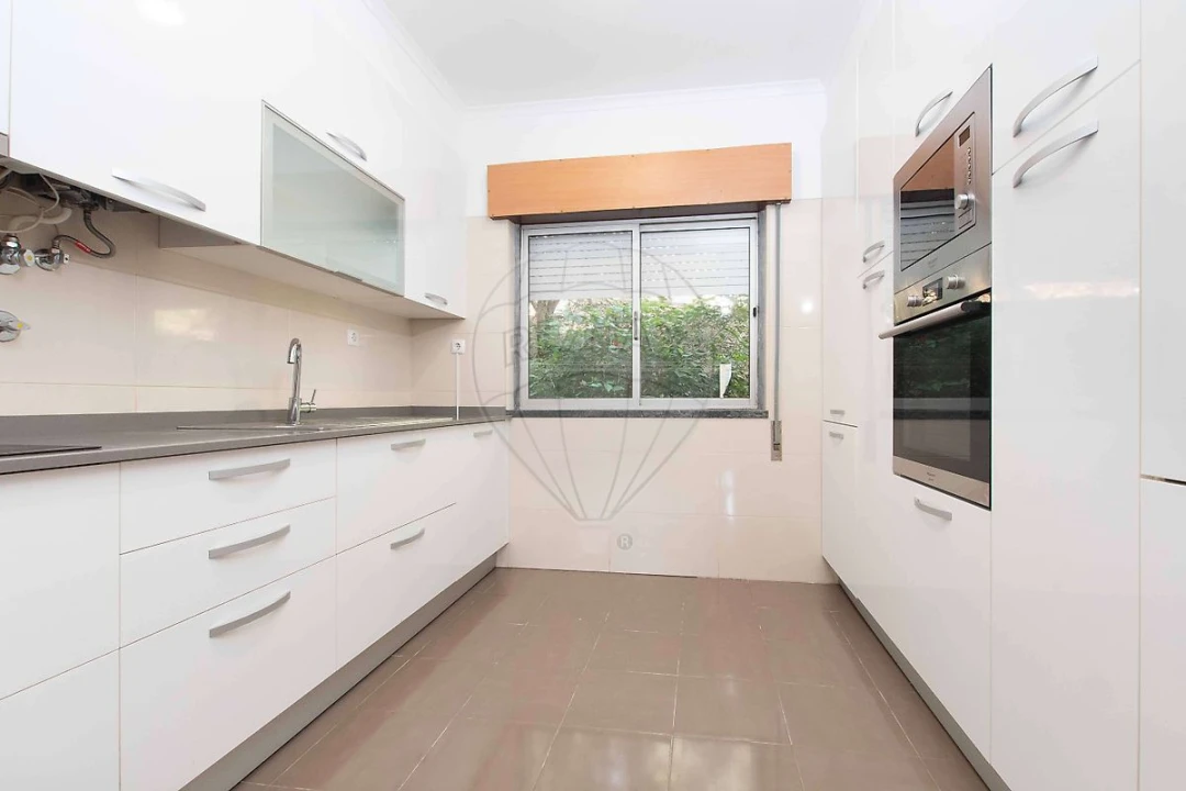 Apartamento T2 para Venda em Castanheira do Ribatejo e Cachoeiras Foto 1