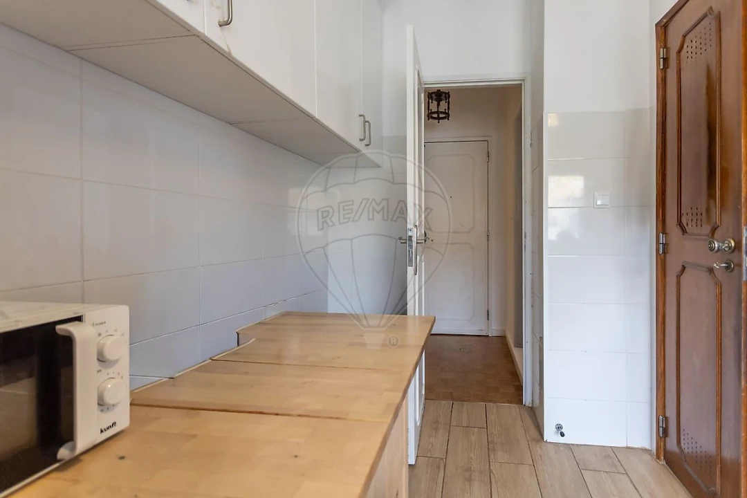 Apartamento T1 para Venda em Águas Livres Foto 12