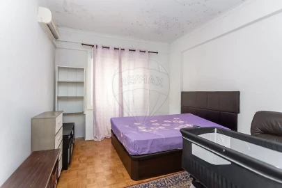 Apartamento T1 para Venda em Águas Livres
