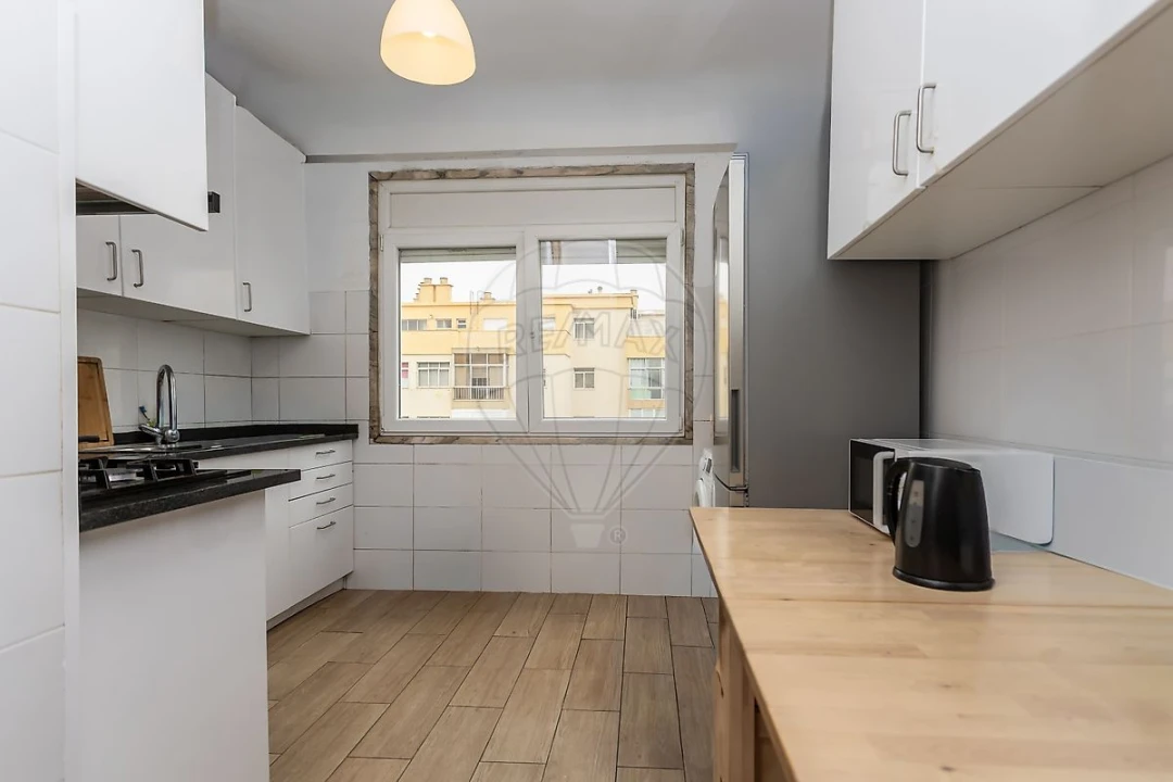 Apartamento T1 para Venda em Águas Livres Foto 4