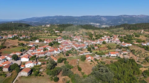 Moradia T4 para Venda em São Miguel, Santa Eufémia e Rabaçal