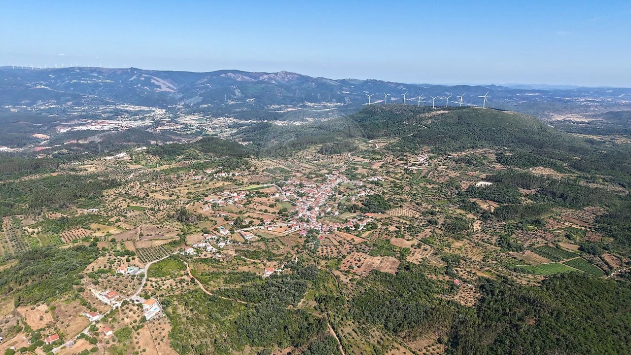 Moradia T4 para Venda em São Miguel, Santa Eufémia e Rabaçal Foto 10