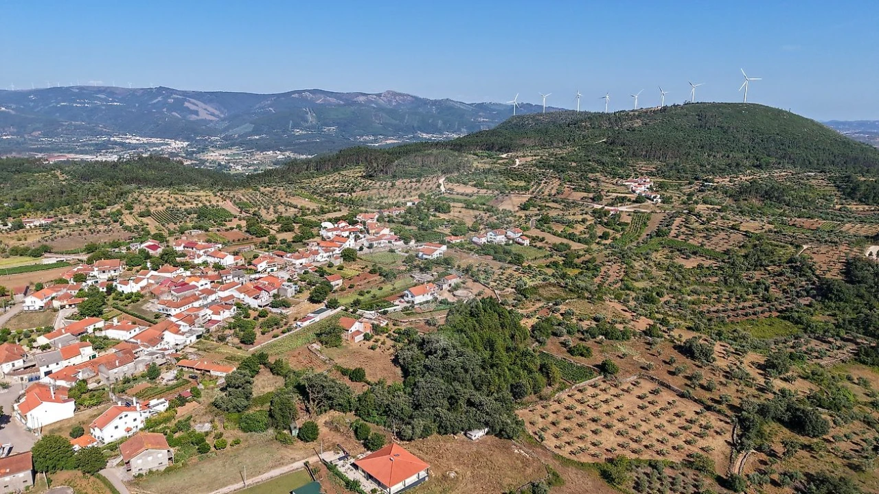Moradia T4 para Venda em São Miguel, Santa Eufémia e Rabaçal Foto 8