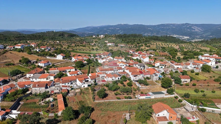 Moradia T4 para Venda em São Miguel, Santa Eufémia e Rabaçal Foto 6
