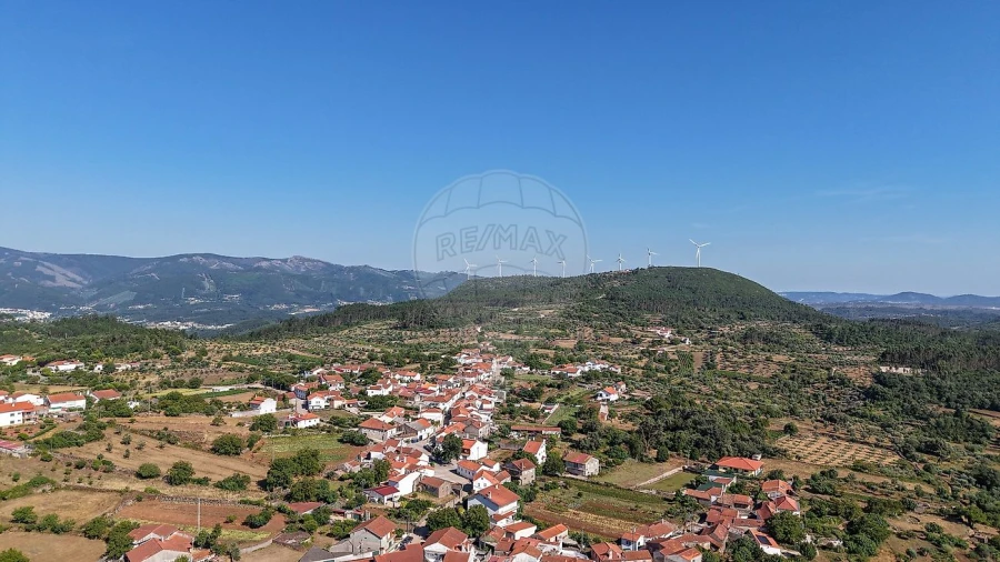 Moradia T4 para Venda em São Miguel, Santa Eufémia e Rabaçal Foto 11