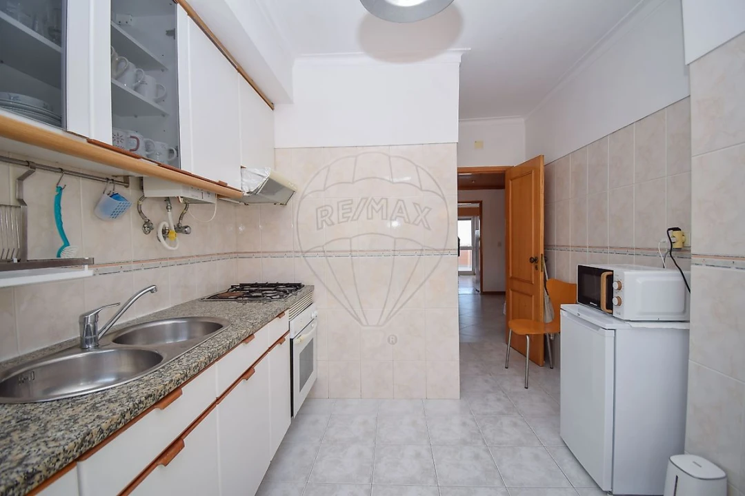 Apartamento T1 para Venda em Rio de Mouro Foto 21