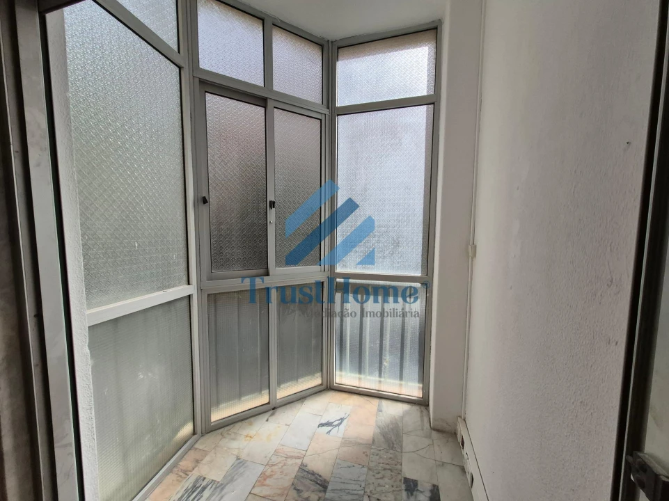 Apartamento T3 para Venda em Agualva e Mira-Sintra Foto 18