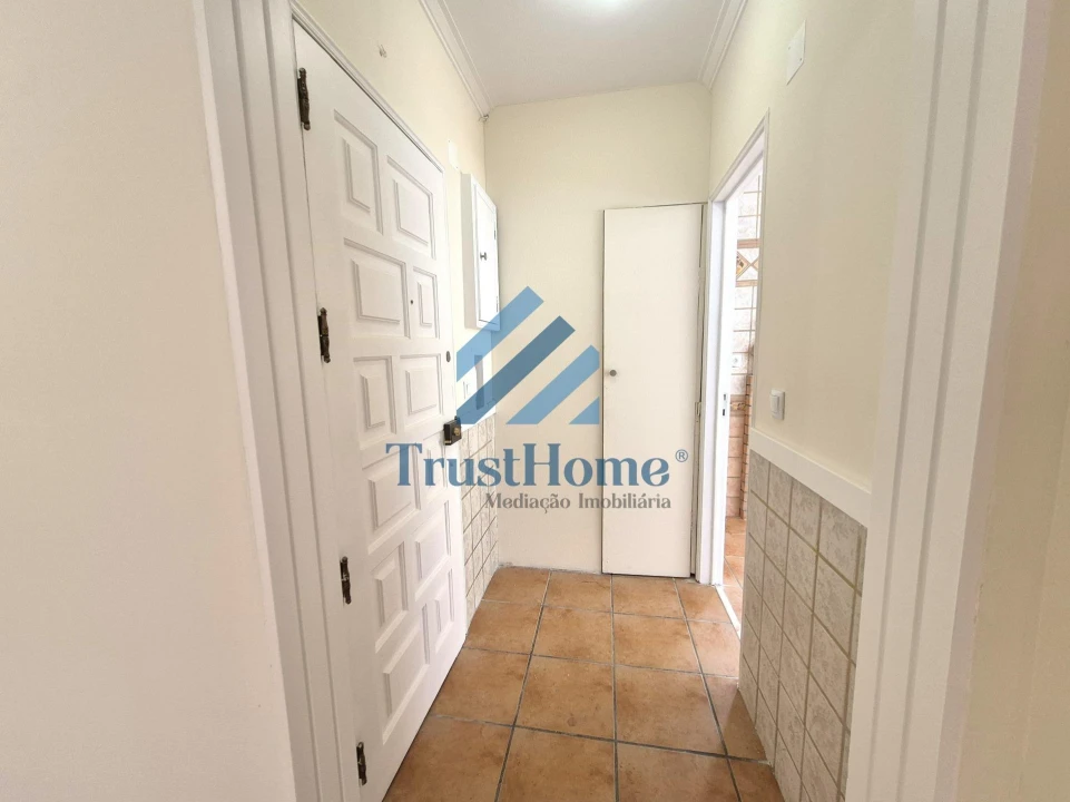 Apartamento T3 para Venda em Agualva e Mira-Sintra Foto 26