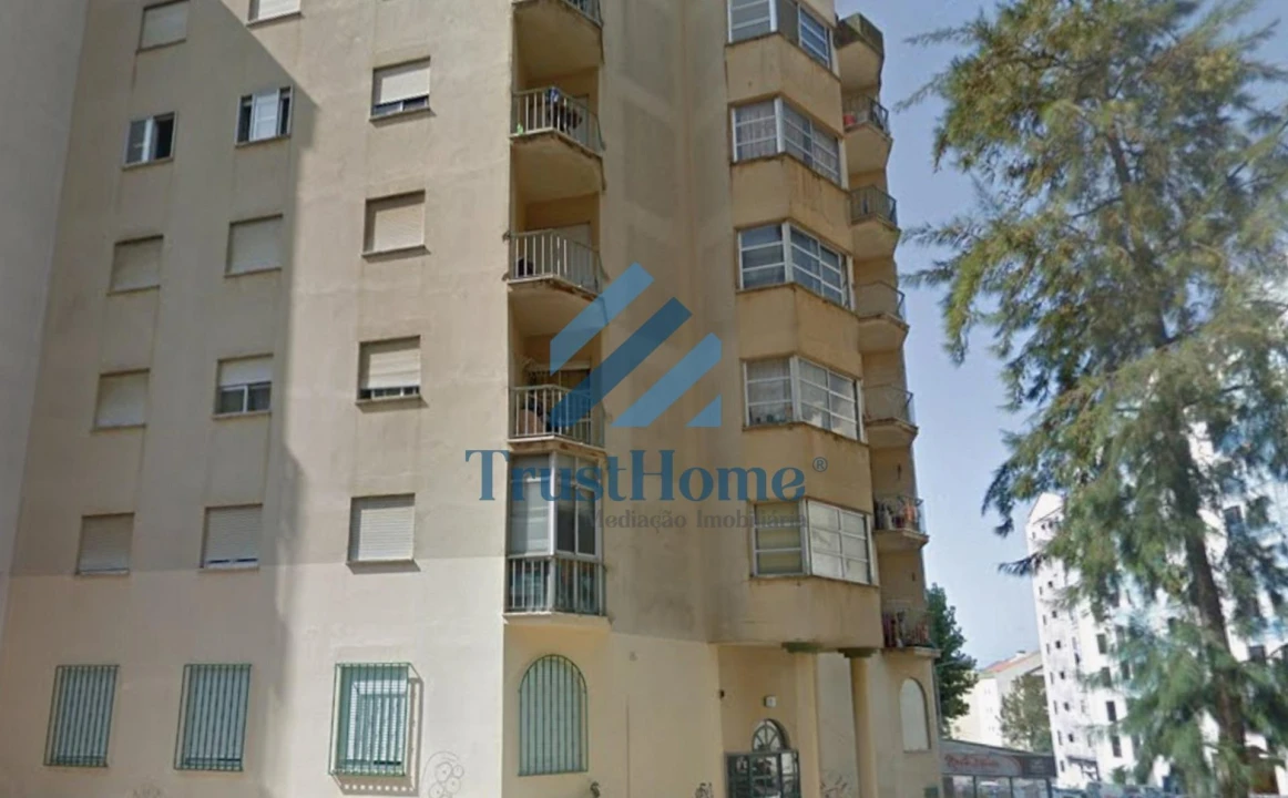 Apartamento T3 para Venda em Agualva e Mira-Sintra Foto 32