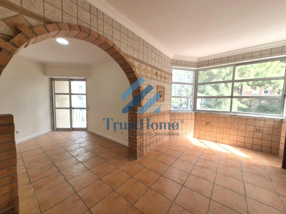 Apartamento T3 para Venda em Agualva e Mira-Sintra Foto 5