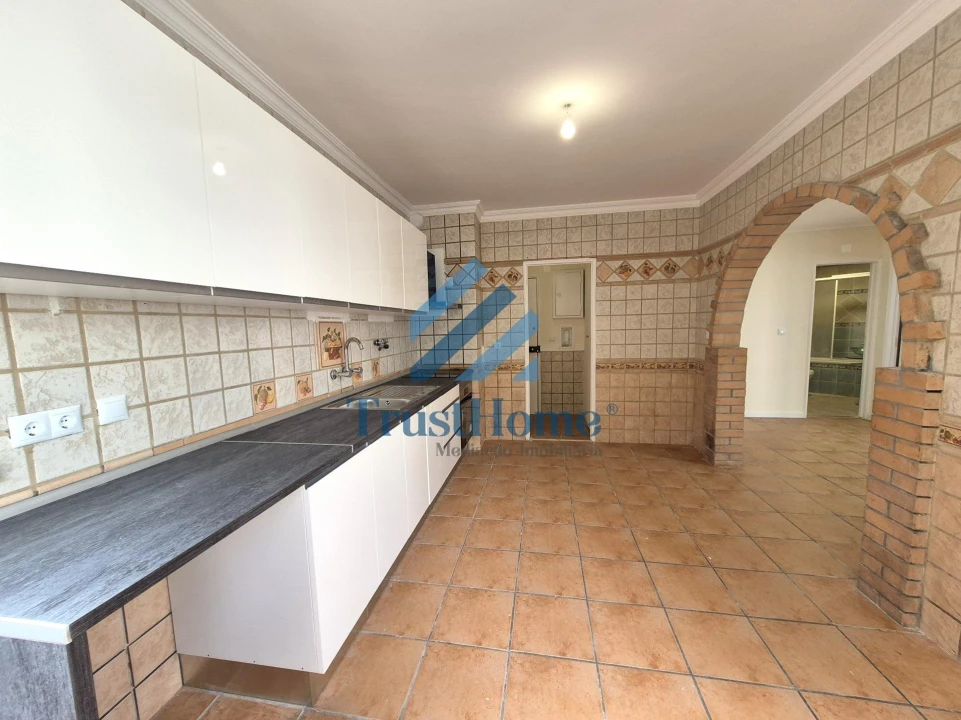 Apartamento T3 para Venda em Agualva e Mira-Sintra Foto 6