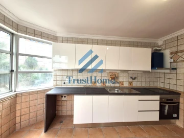 Apartamento T3 para Venda em Agualva e Mira-Sintra