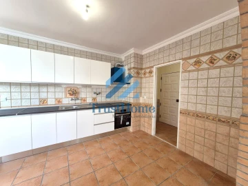 Apartamento T3 para Venda em Agualva e Mira-Sintra