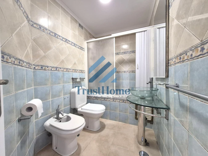 Apartamento T3 para Venda em Agualva e Mira-Sintra Foto 11
